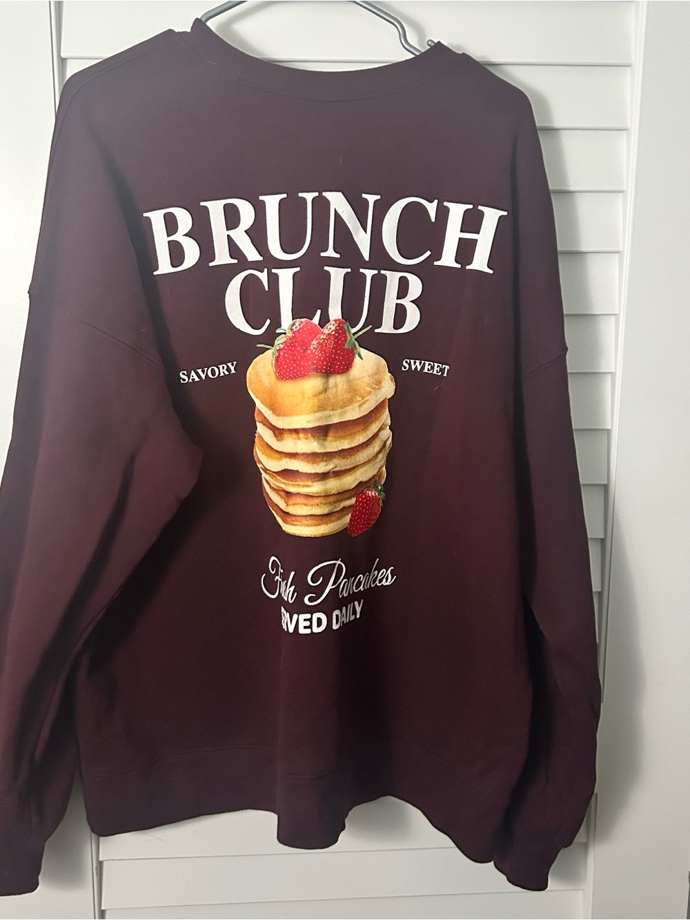 Wild Fable Women's Burgundy Brunch Club Pancake Graphic Sweatshirt Size Medium